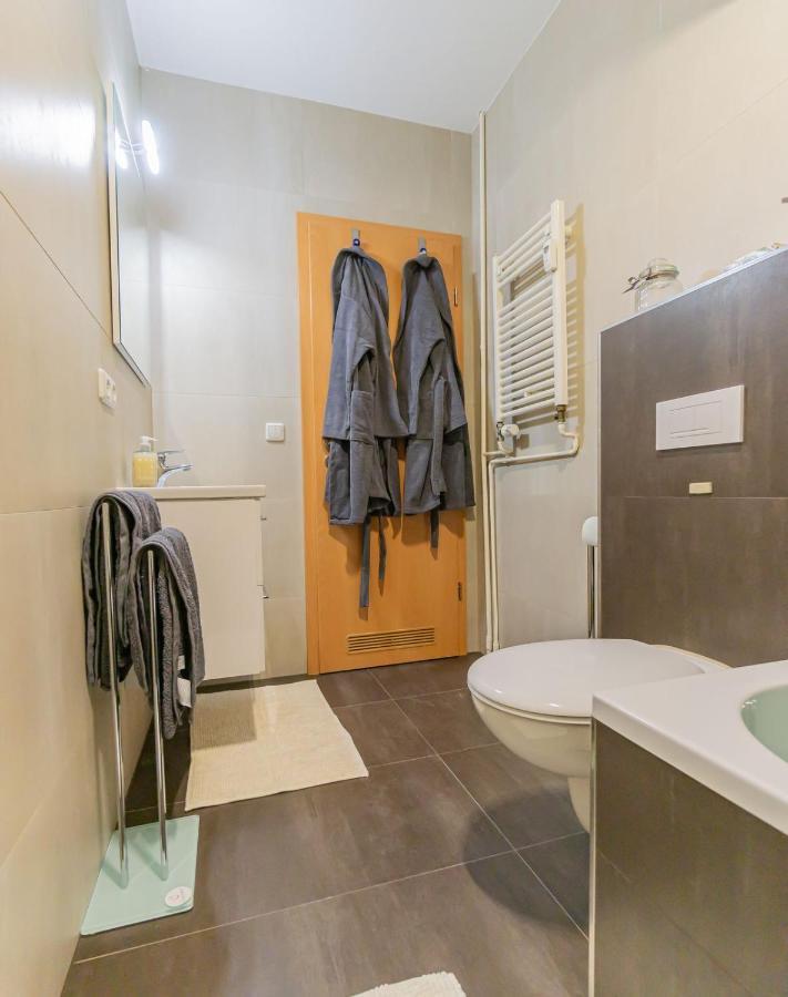Altstadtapartment, 80 Qm,2 Schlafzimmer,Parkplatz,Netflix Cottbus Exteriör bild